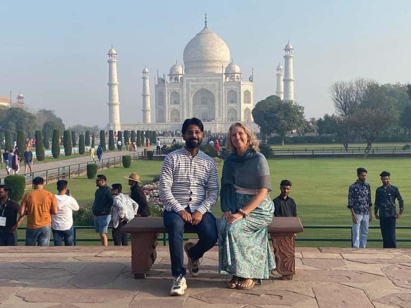 From Delhi:All Inclusive Taj Mahal Day Tour by Fastest Train - Agra Fort, Red Sandstone Power and a More Defensive Kind of Drama