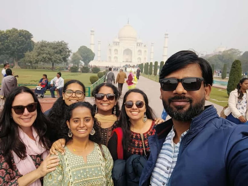 From Delhi:All Inclusive Taj Mahal Day Tour by Fastest Train - Baby Taj (Itimad-Ud-Daulah) for the Calm, Detailed Side of Agra