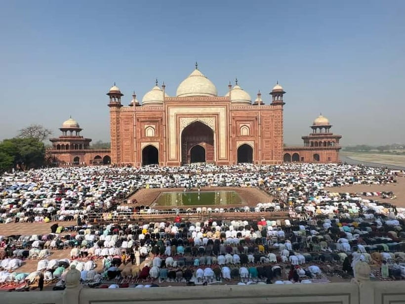 From Delhi:All Inclusive Taj Mahal Day Tour by Fastest Train - Price and Value Around $19, What You Are Paying For