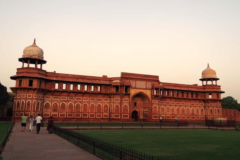 From Delhi: All-Inclusive Taj Mahal & Mathura Vrindavan Tour - Key things that make this tour work