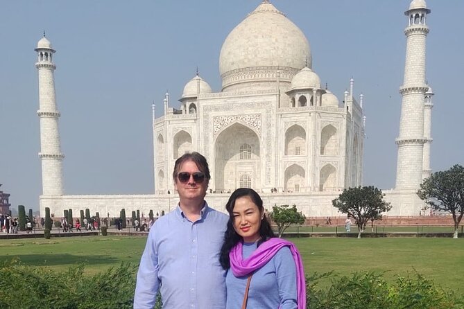 From Delhi: All-Inclusive Taj Mahal Tour by Train with Escort - The morning run: pickup, meet-up, and staying out of chaos