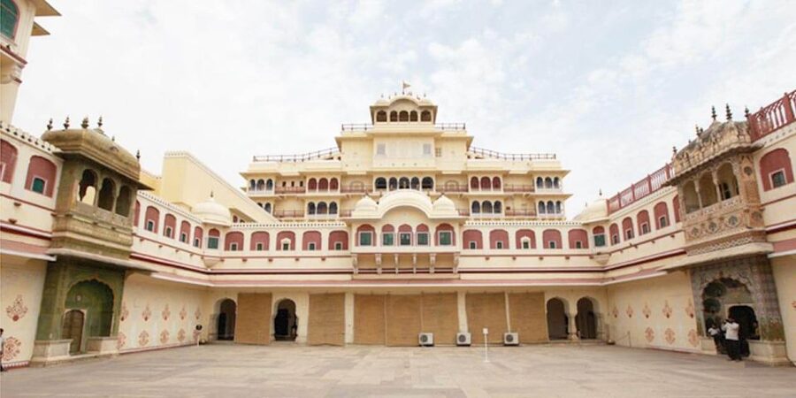 From Delhi: Jaipur Day Trip by Fast Train or Private Car - Fast Train vs Private Car From Delhi: Pick Your Comfort Level