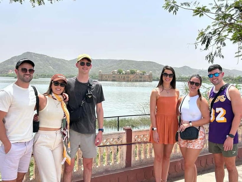From Delhi: Jaipur Private Guided Day Tour - Pickup, AC car comfort, and the 4 to 5 hour drive reality