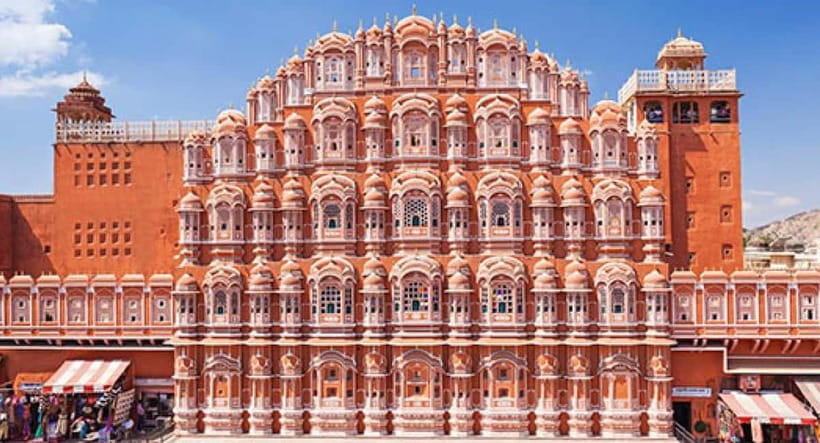 From Delhi: Jaipur Private Tour with Guide & Hotel Pickup - Key things that make this Jaipur day trip work
