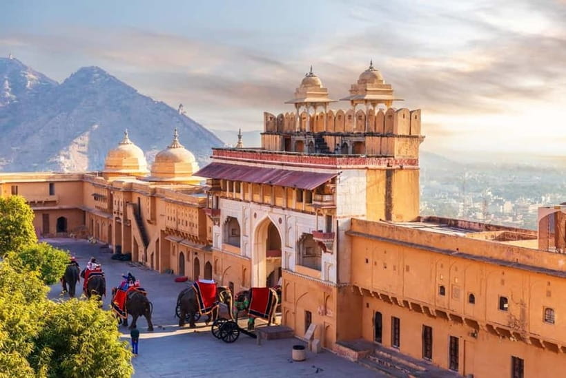 From Delhi: Private Full-Day Jaipur Highlights Tour - A full-day Jaipur hit, built for comfort from Delhi