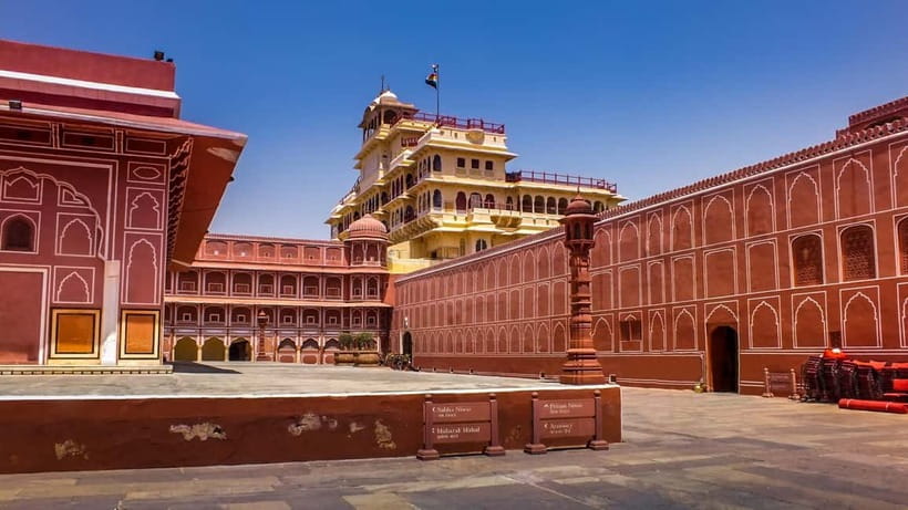 From Delhi: Private Full-Day Jaipur Highlights Tour - Private guide energy: why the day feels personal, not rushed