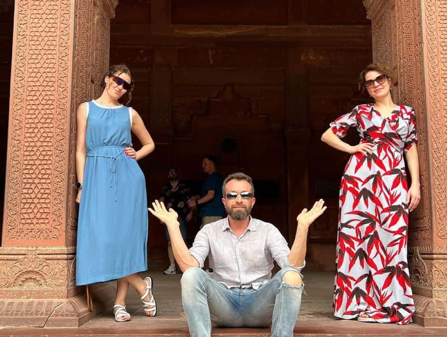 From Delhi: Private Taj Mahal, Agra Fort & Baby Taj Day Tour - The Taj Mahal visit: love story, structure, and how your guide helps