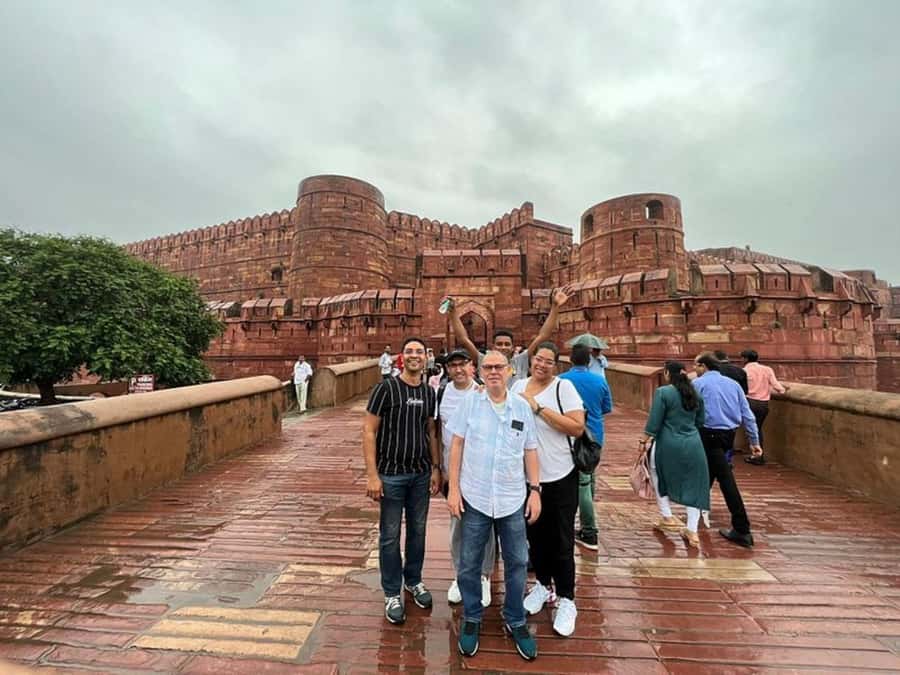 From Delhi: Private Taj Mahal, Agra Fort & Baby Taj Day Tour - Agra Fort: what 16th-century palace power feels like