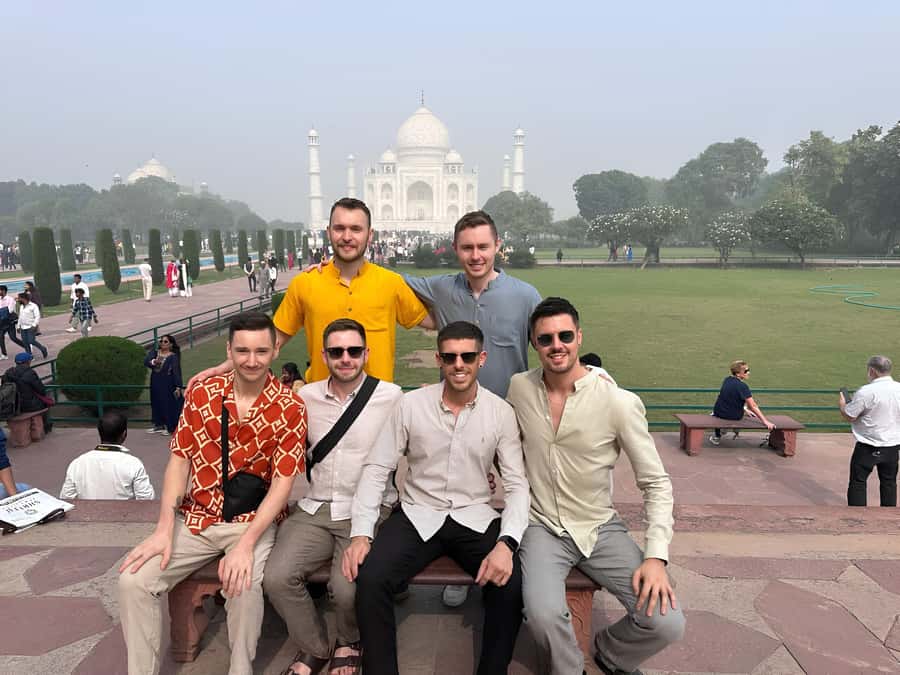 From Delhi: Private Taj Mahal, Agra Fort & Baby Taj Day Tour - Courtyard by Marriott lunch: the 5-star option and how it changes the day