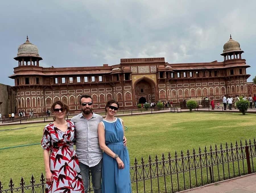 From Delhi: Private Taj Mahal, Agra Fort & Baby Taj Day Tour - Vehicle size and group setup: private means your comfort level matters