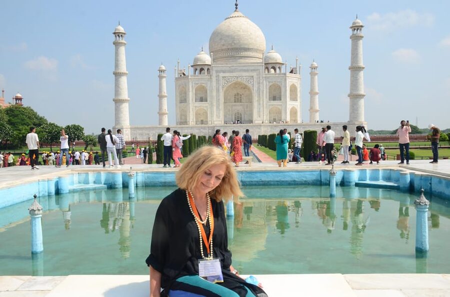 From Delhi: Private Taj Mahal & Agra Tour with 5-Star Lunch - What Makes the Day Work Well