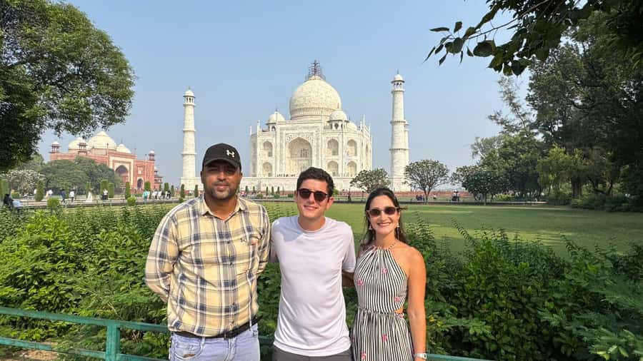 From Delhi: Private Taj Mahal, Baby Taj & Agra Fort Day Trip - Agra Fort: huge walls, 16th-century stories, and architecture you can read