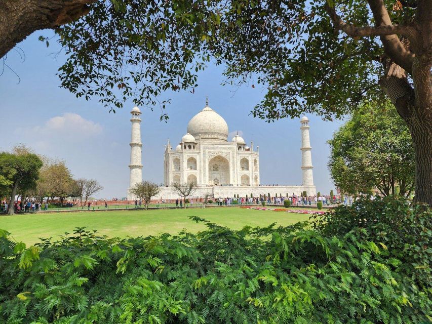 From Delhi: Private Taj Mahal Day Tour By Car and Driver - Taj Mahal at sunrise: how to enjoy the 3 hours