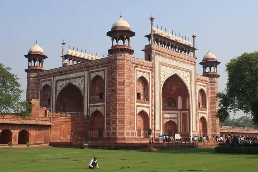 From Delhi: Private Taj Mahal Day Tour By Car and Driver - Price and value: what $13 gets you and what to watch