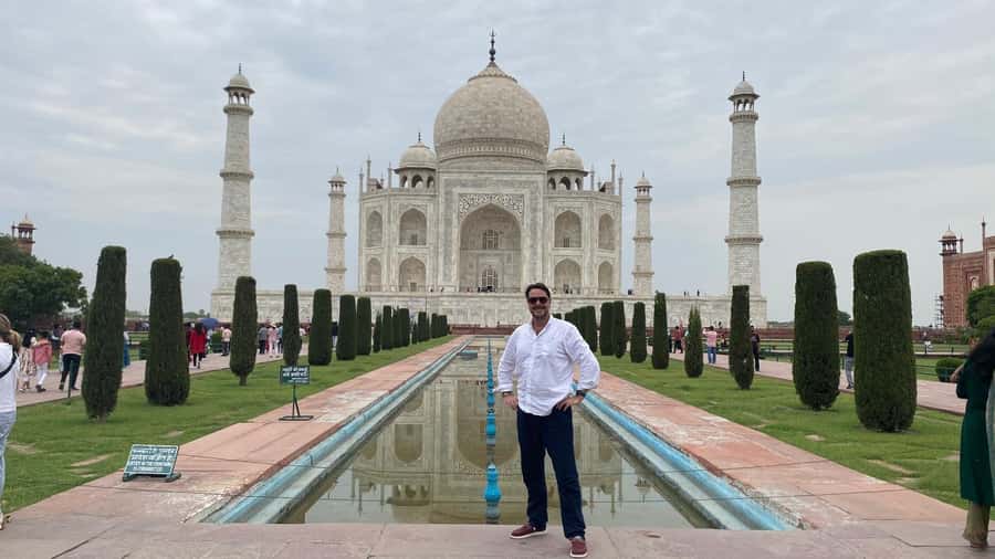 From Delhi: Private Taj Mahal Day Tour with Fast-Track Entry - 5-star breakfast or lunch in Agra, and what to expect from the meal