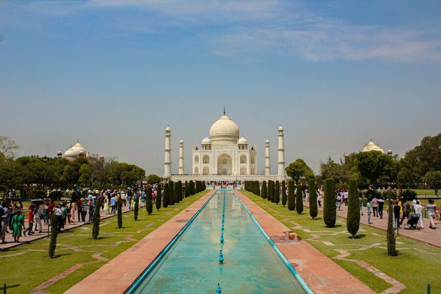 From Delhi: Sunrise Taj Mahal, Agra Fort & Baby Taj Day Trip - Entering the Taj Mahal With a Real Guide