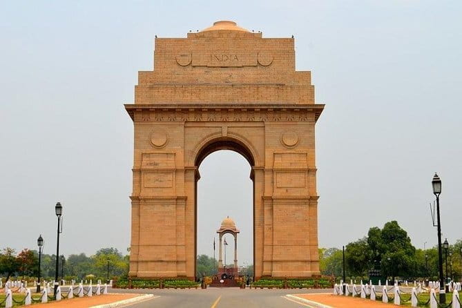From Delhi: Sunrise Taj Mahal tour with Elephant Conservation - Return to Delhi, how the day closes the loop
