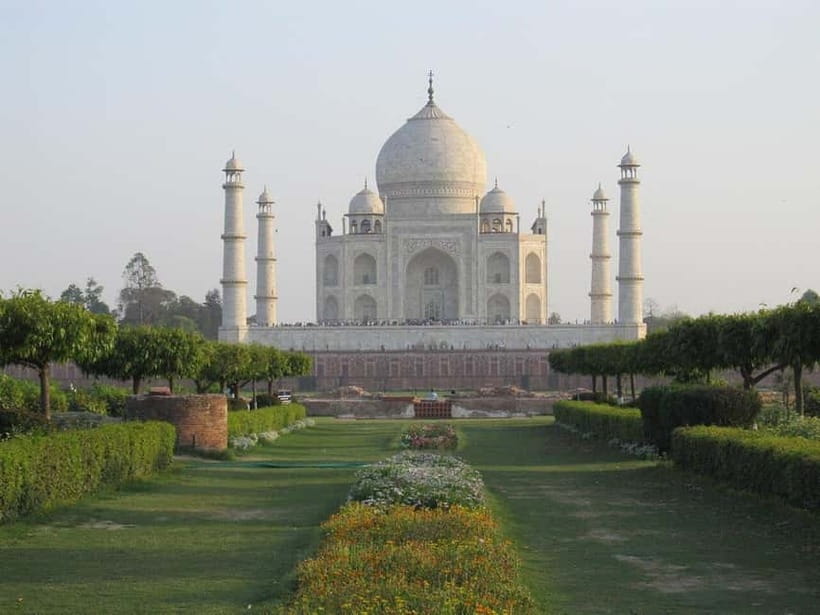 From Delhi: Taj Mahal & Agra Day Tour with Fatehpur Sikri - Price and Logistics: What Your Budget Really Buys
