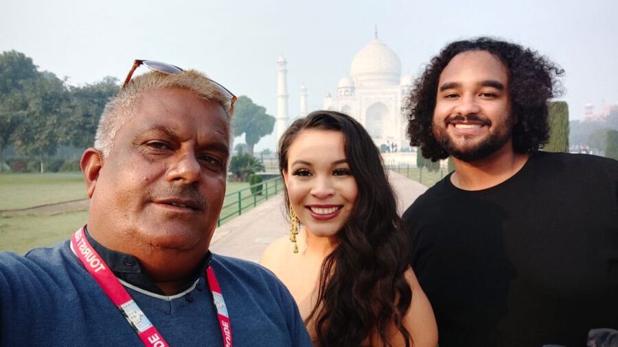 From Delhi: Taj Mahal & Agra Fort Day Trip by Express Train - The pickup handoff, station timing, and staying sane before the Taj