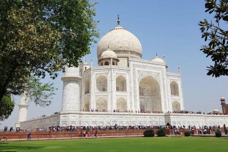 From Delhi: Taj Mahal, Agra & Mathura Tour by Car - Mathura’s Krishna Janmasthan Temple: Spiritual Meaning in the Birthplace Complex