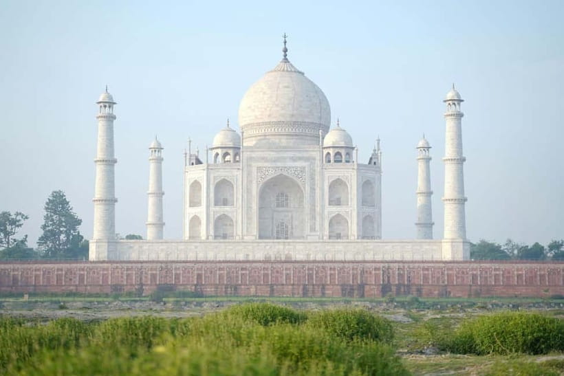 From Delhi: Taj Mahal, Agra & Mathura Tour by Car - Banke Bihari Temple and ISKCON: Two Moods of Krishna Devotion