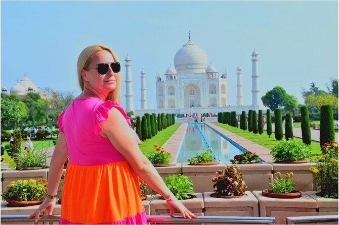 From Delhi: Taj Mahal & Agra Private Day Trip with Transfers - Agra Fort’s Red Sandstone World, Akbar to the Courtyard