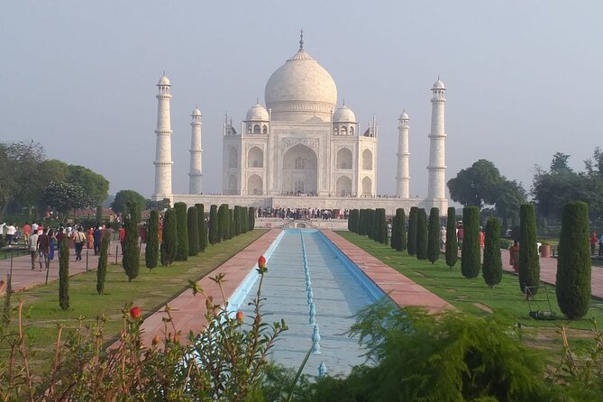 From Delhi: Taj Mahal & Agra Tour by Gatimaan Express Train - What the Taj Mahal feels like with a guide, not just a crowd