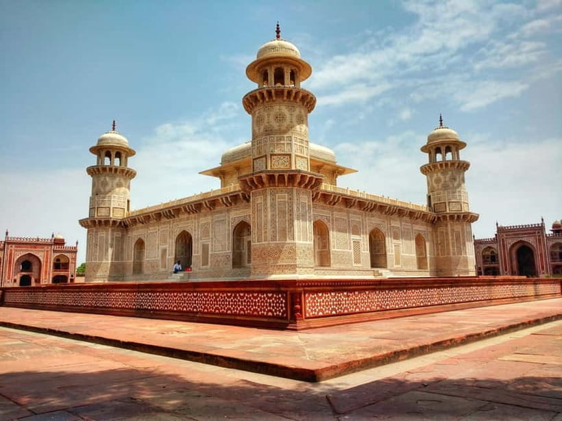 From Delhi: Taj Mahal & Agra Tour with Lunch at Marriott - The Easy Part: Delhi NCR Pickup and the Drive to Agra