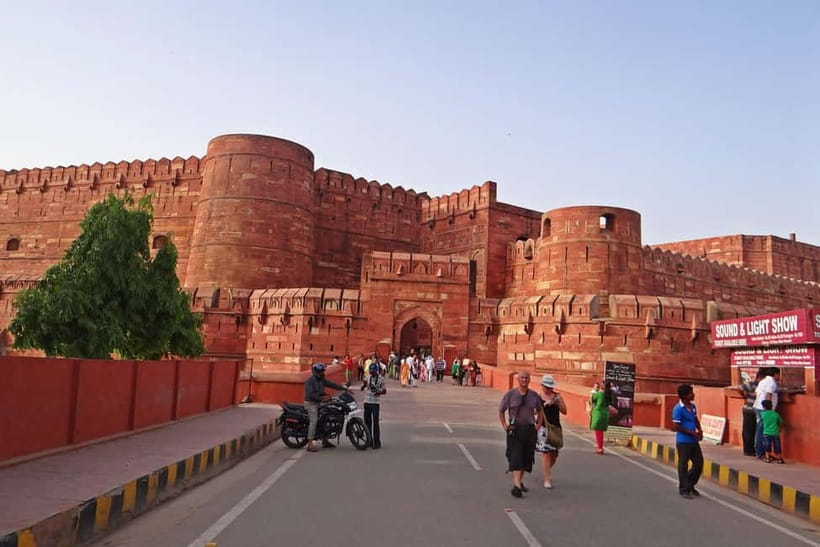 From Delhi: Taj Mahal & Agra Tour with Lunch at Marriott - Sunrise Option: Beating Heat and Crowds the Smart Way
