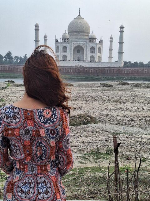 From Delhi: Taj Mahal & Agra With Fatehpur Sikri Day Tour - A 12-hour Agra run: how the private car keeps it sane