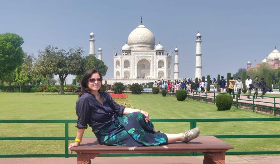 From Delhi: Taj Mahal Private Tour by Car with Entrance Fees - Agra Fort: red sandstone, Mughal power, and a different kind of walk