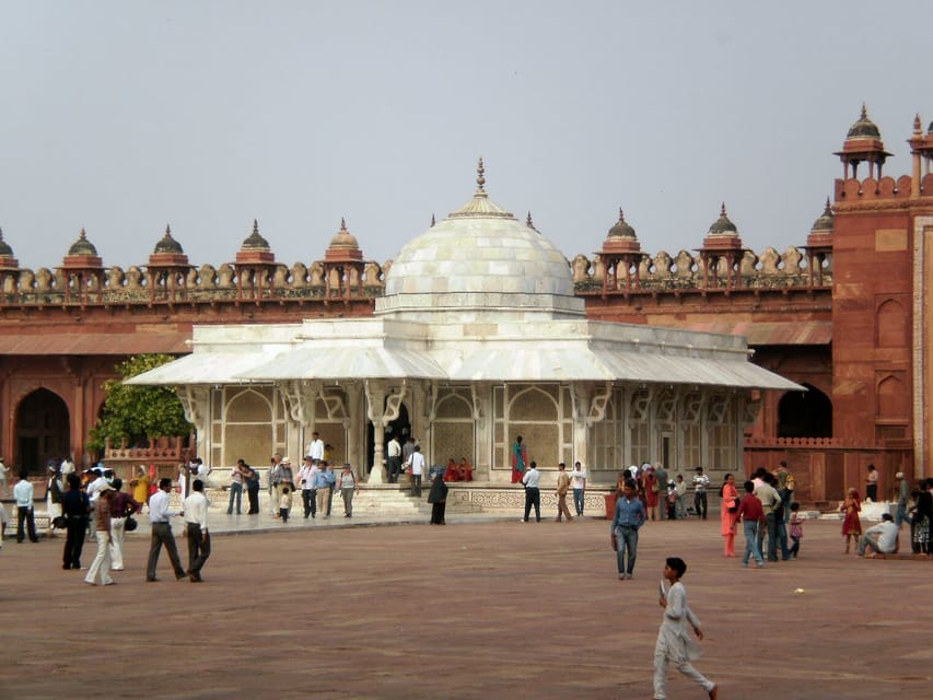 From Delhi: Taj Mahal Sunrise, Agra Fort & Baby Taj Day Tour - Agra Fort: Mughal power in stone after the sunrise glow