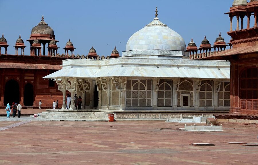 From Delhi: Taj Mahal Sunrise, Agra Fort & Baby Taj Day Tour - Price and logistics: does this tour make sense for your time?