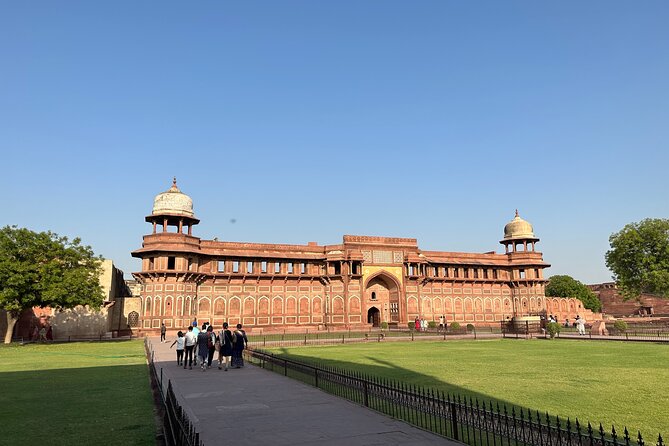 From Delhi: Taj Mahal Sunrise and Agra fort Tour by Private Car - Breakfast at a 5-Star Hotel: The Pause You Actually Need