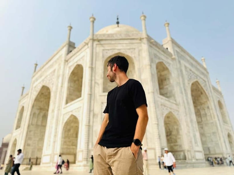 From Delhi: Taj Mahal Sunrise, Baby Taj & Agra Fort Day Tour - Breakfast or lunch at a 5-star stop: fuel for the fortress day