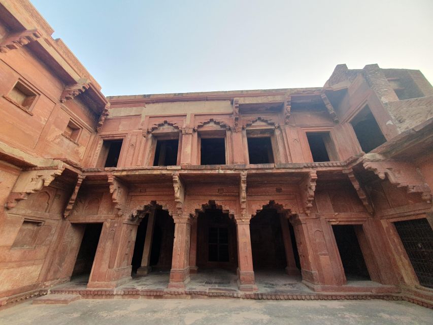 From Delhi: Taj Mahal Tour with Professional Photographer - How the 3 to 10 hour window affects your comfort and your photos