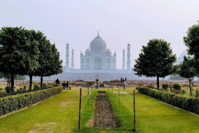 Overnight Taj Mahal Agra Private Tour by Return Flights