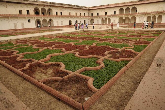 From Jaipur: Same Day Guided Taj Mahal, Agra Fort & Fatehpur Sikri Private Tour - Itmad-ud-Daula and the “baby Taj” effect