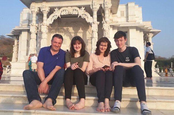 Full-Day Jaipur City Sightseeing Private Tour - Stop 4: Royal Gaitor Tumbas, carvings and temple details