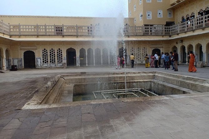 Full-Day Jaipur City Sightseeing Private Tour - Stop 5: Hawa Mahal, Palace of Breeze, planned for everyday life