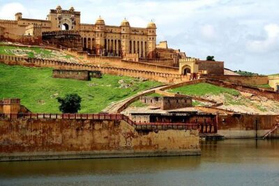 Full-Day Jaipur City Tour with Amber Fort and City Palace