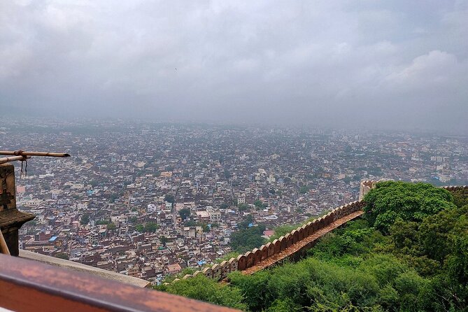 Full–Day Jaipur Sightseeing Tour - Gaitore Ki Chhatriyan under Nahargarh Fort: marble cenotaphs with quieter energy