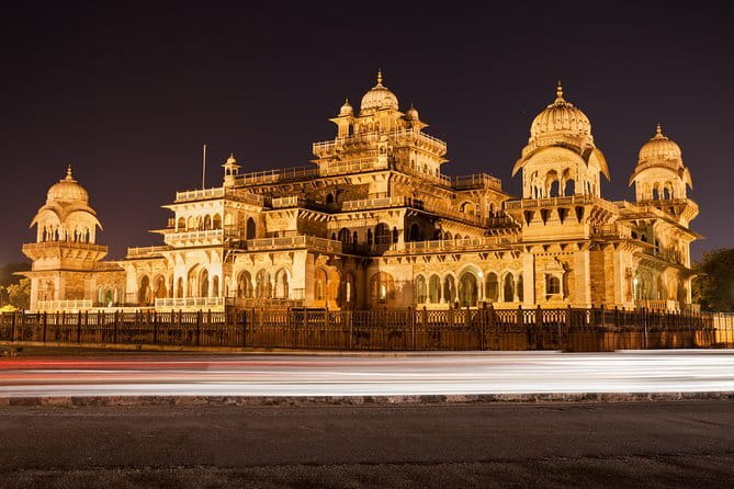 Full day Jaipur sightseeing tour by tuk tuk. - Pickup and the 8-hour flow in real life