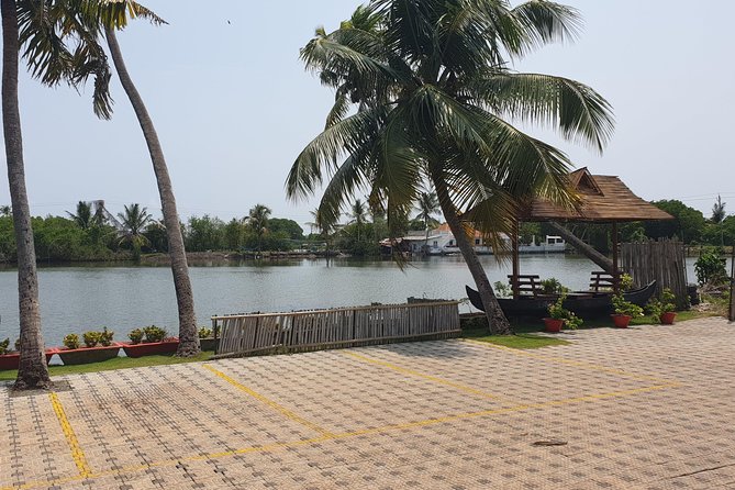 Full Day Kumbalangi Village Tour - What $77.87 covers, including banana-leaf lunch
