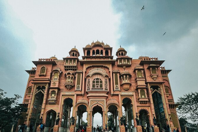 Full Day Old City Private Tour with Local Market visit in Jaipur - Govindam Retreat: a scheduled meal break, with extra costs on you