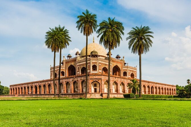Full Day Old Delhi and New Delhi Tour - Humayun’s Tomb: UNESCO gardens and a first garden-tomb idea