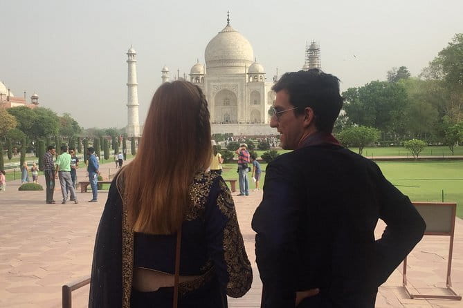 Full Day Private Agra Tour from Delhi by Car - Lunch in Tajganj and the local art tradition stop