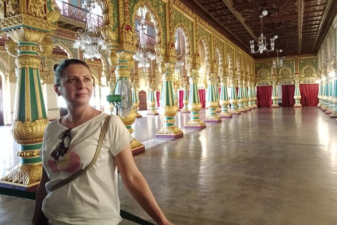 Full Day Private tour of Mysore from Bangalore with pick up and drop-off - Devaraja Market: Flowers, Spices, and Real Street Motion