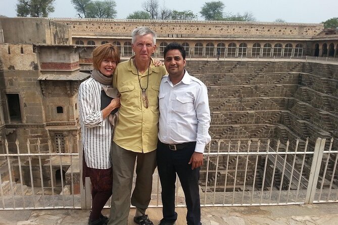Full day sightseeing Jaipur - Stop 5: Ambikeshwar Mahadev Mandir, 14 pillars and an old Shivshila story