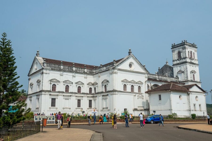Goa Shore excursions : All inclusive Small Group tour - Basilica of Bom Jesus and St. Francis Xavier’s Marble Mausoleum